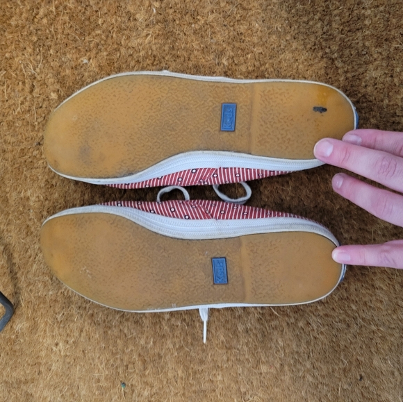 Taylor swift keds - Picture 2 of 3